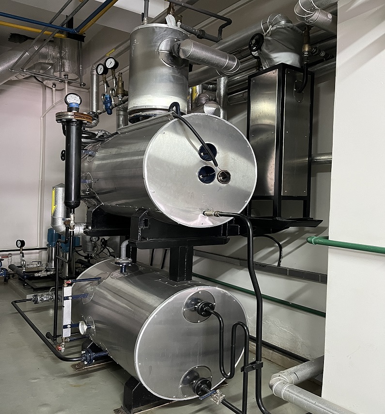 Basınçlı flash buhar tankı